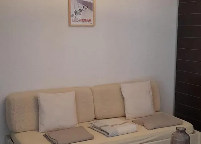 Апартаменты Cosy Luz-st-sauveur Et Randonnee Люс-Сен-Совёр